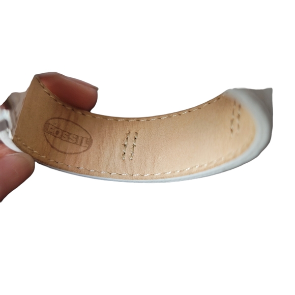 Fossil white leather adjustable bracelet #1 in silver tone - Picture 4 of 5